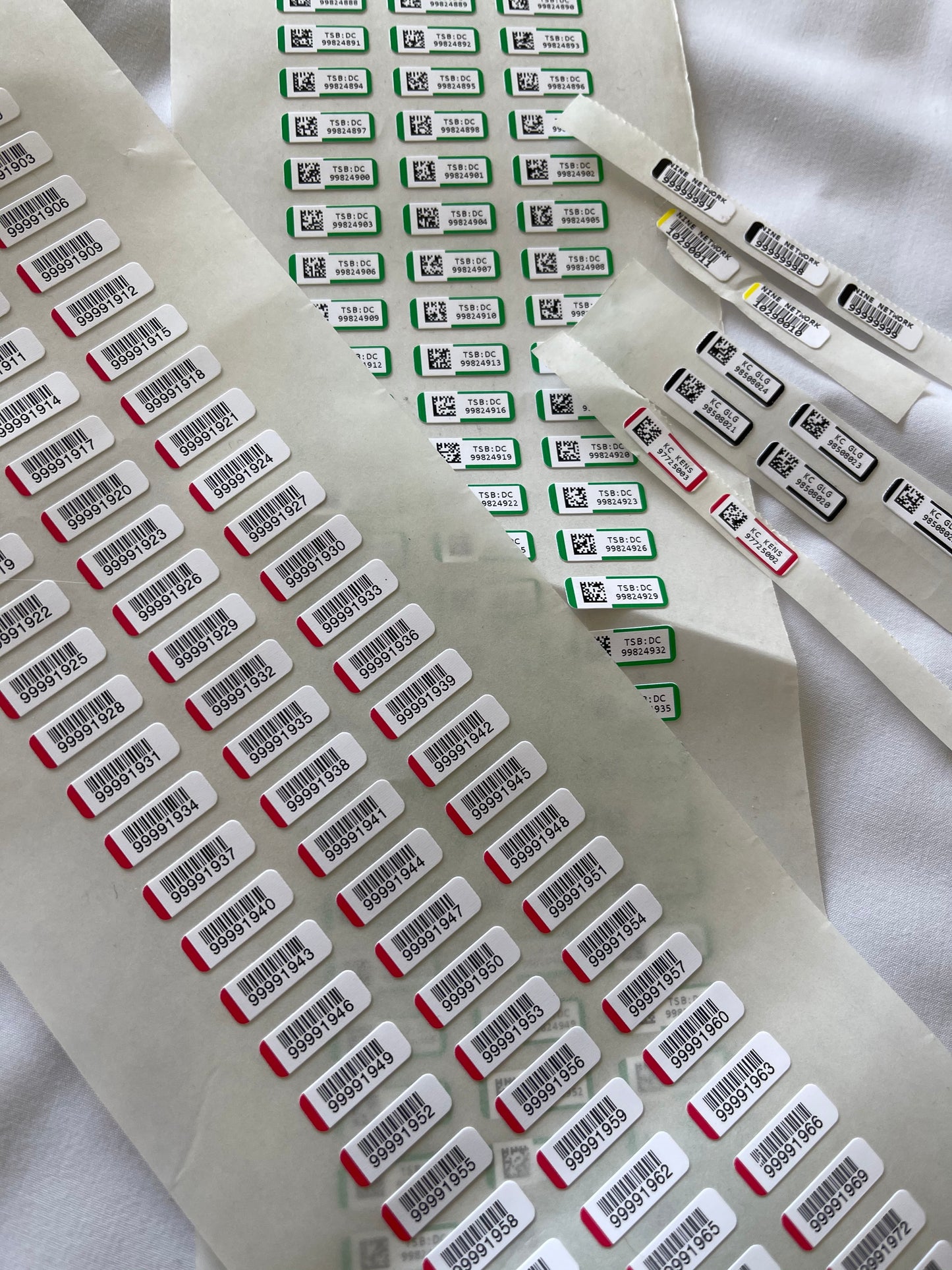 Pre-Printed Heat Seal Labels (2500 per roll)