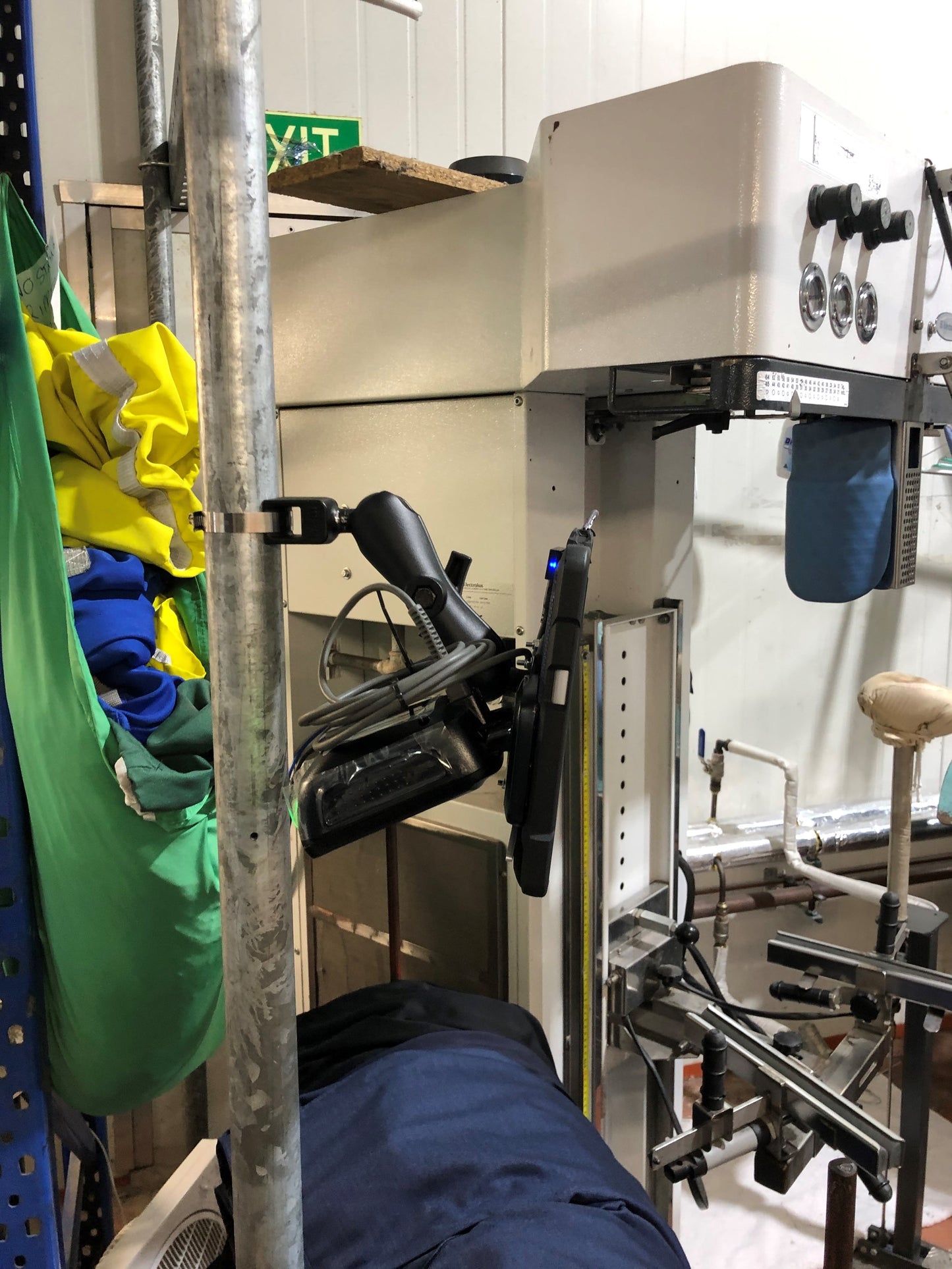 Production Scanning Station